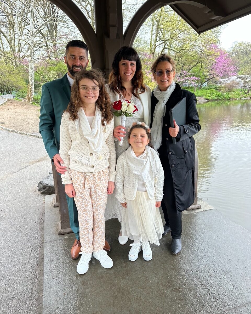 amandine-jean-bernard-lisa-traina-wedding-officiant