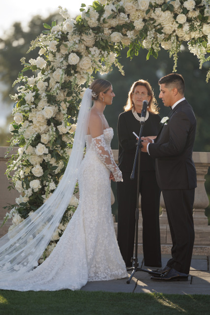 gabriella-louis-lisa-traina-wedding-officiant