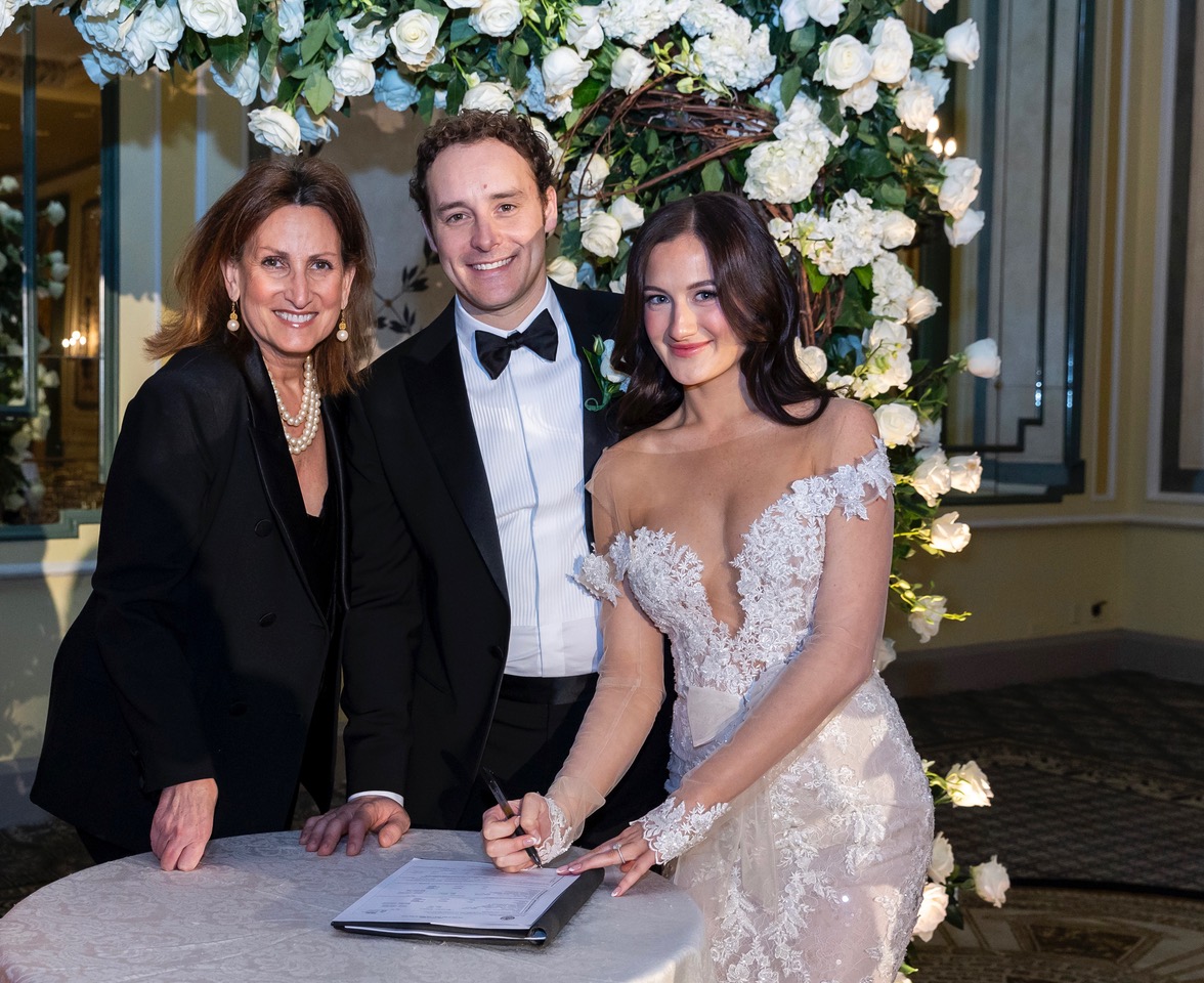 makena-michael-lisa-traina-wedding-officiant